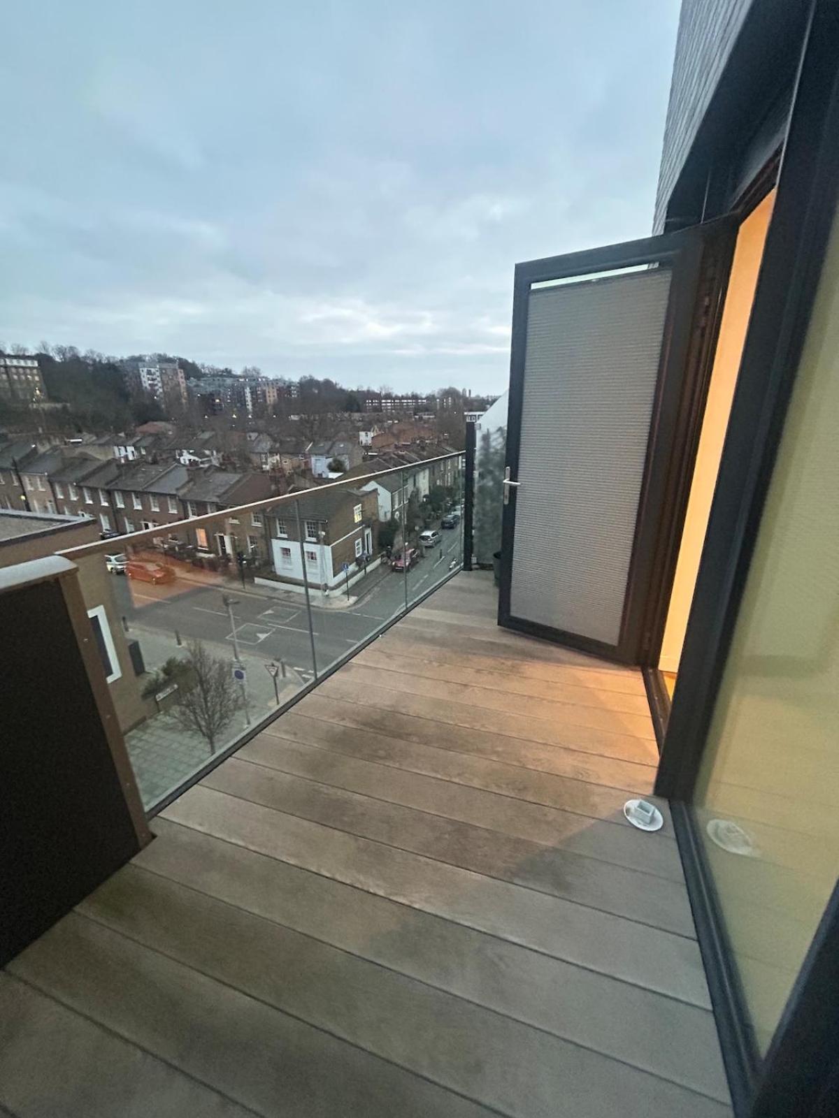 New 2 Bed Apartment Greenwich 伦敦 外观 照片